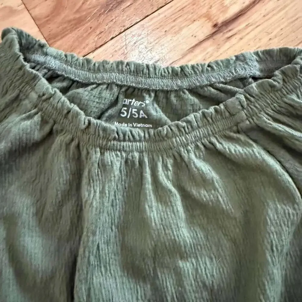 Carter's Girls Long Sleeve Peplum Top Size 5/5A Green Ruffle Hem